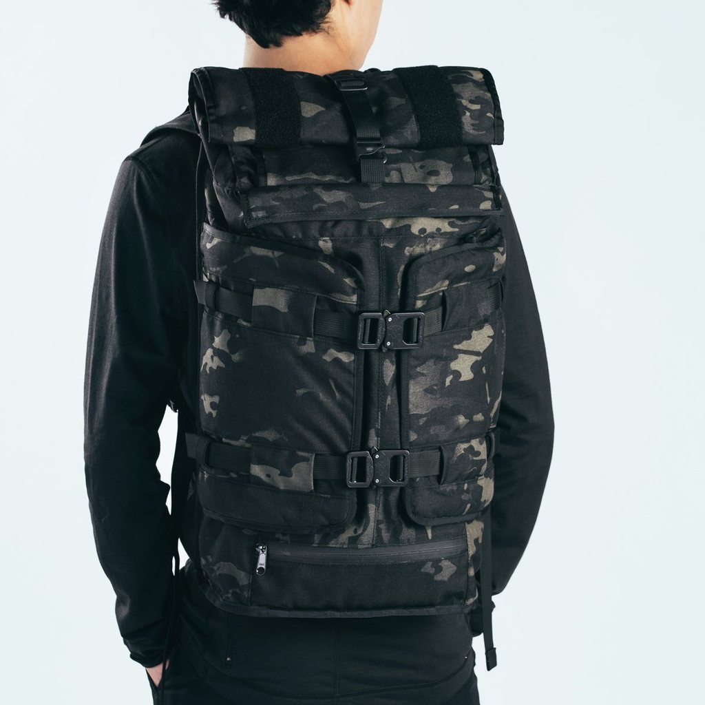 Rhake 22L Laptop Backpack in Camo Cobra Buckle – (ME•CHAN•IC